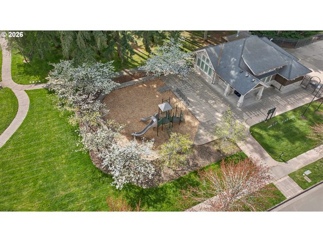 945 WILLAMINA Ave, Forest Grove, OR 97116