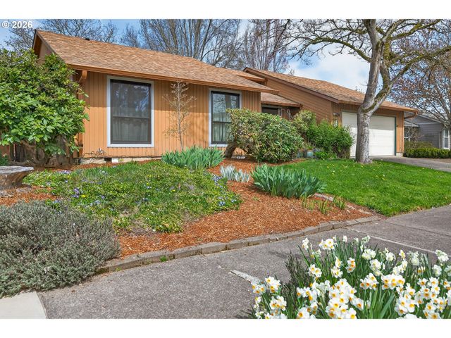 945 WILLAMINA Ave, Forest Grove, OR 97116