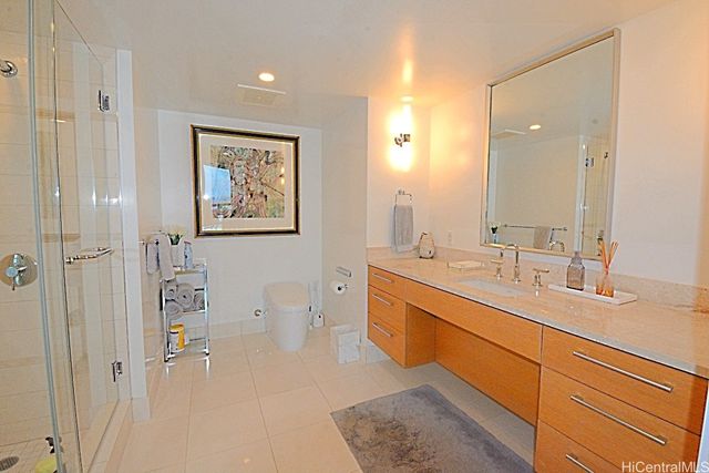 1177 Queen Street 4408, Honolulu, HI 96814
