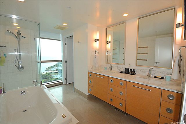1177 Queen Street 4408, Honolulu, HI 96814