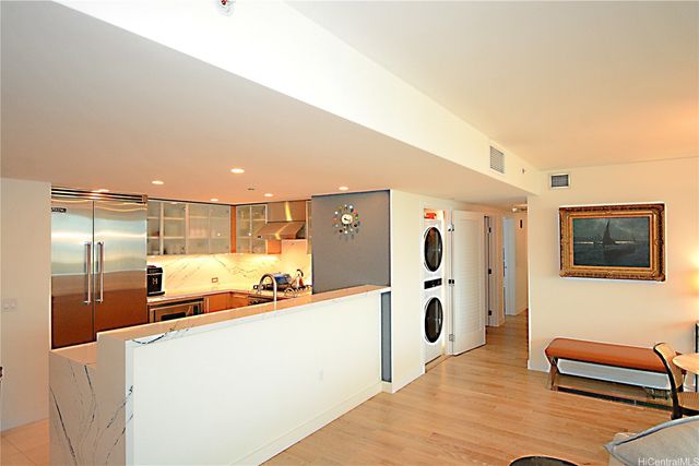 1177 Queen Street 4408, Honolulu, HI 96814