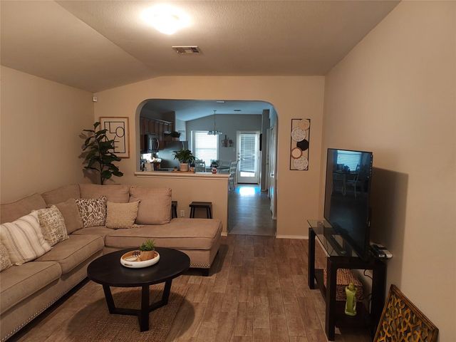 802 Bull Creek PKWY, Cedar Park, TX 78613