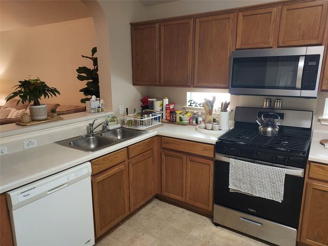 802 Bull Creek PKWY, Cedar Park, TX 78613