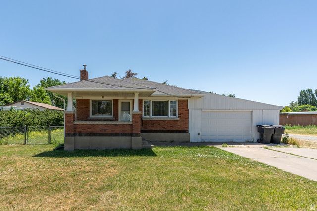 921 W 2700 S, Syracuse, UT 84075