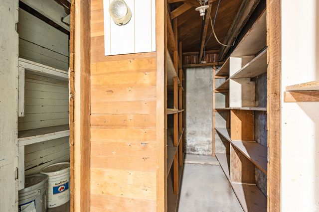 921 W 2700 S, Syracuse, UT 84075