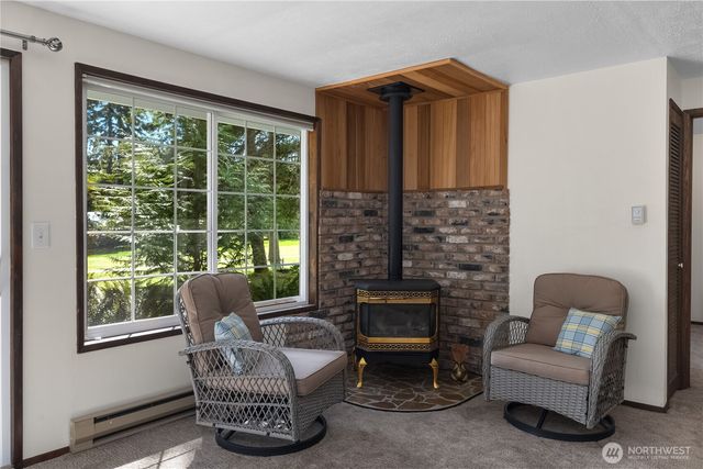 131 N Fairway Drive W, Hoodsport, WA 98548
