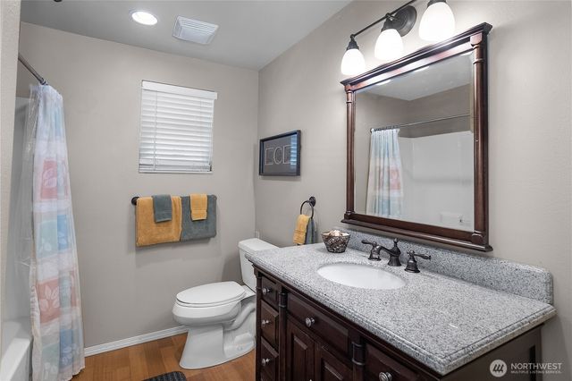 131 N Fairway Drive W, Hoodsport, WA 98548