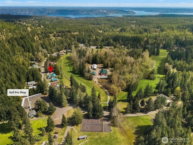 131 N Fairway Drive W, Hoodsport, WA 98548