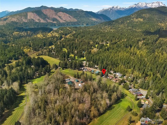 131 N Fairway Drive W, Hoodsport, WA 98548