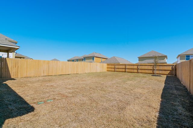 3622 Judges Drive, Ennis, TX 75119