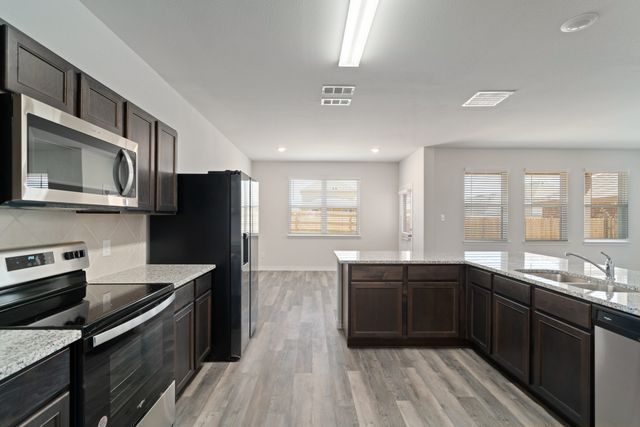 3622 Judges Drive, Ennis, TX 75119