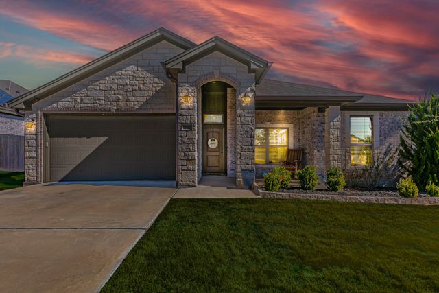 701 Juniper Drive, Troy, TX 76579