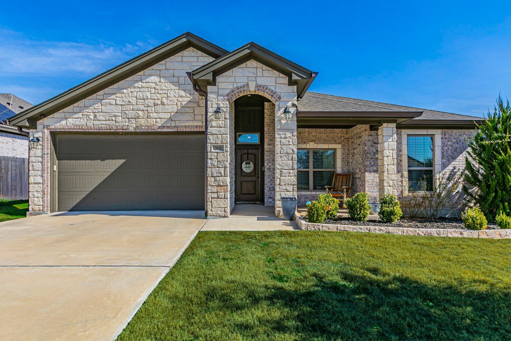 701 Juniper Drive, Troy, TX 76579