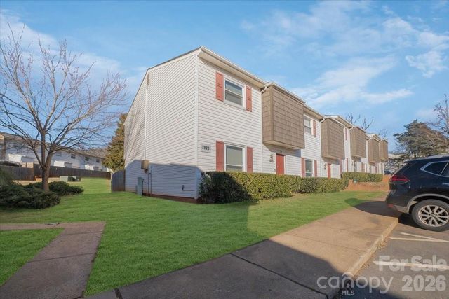 7920 Shady Oak Trail, Charlotte, NC 28210