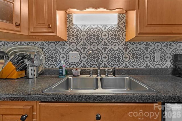 7920 Shady Oak Trail, Charlotte, NC 28210