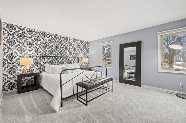 2680 Holly Lane N, Plymouth, MN 55447