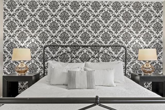 2680 Holly Lane N, Plymouth, MN 55447