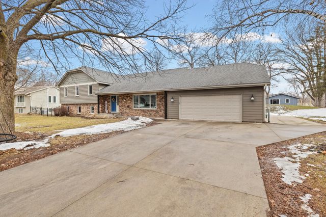 2680 Holly Lane N, Plymouth, MN 55447