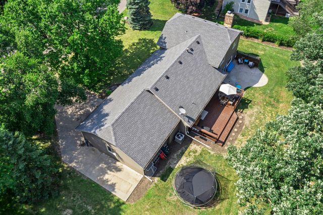 2680 Holly Lane N, Plymouth, MN 55447