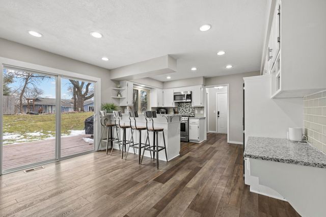 2680 Holly Lane N, Plymouth, MN 55447