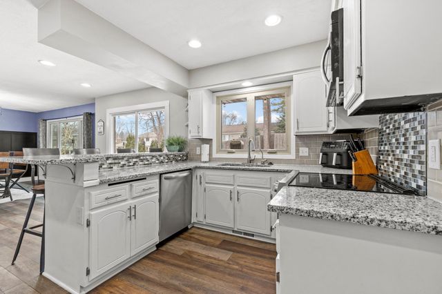 2680 Holly Lane N, Plymouth, MN 55447