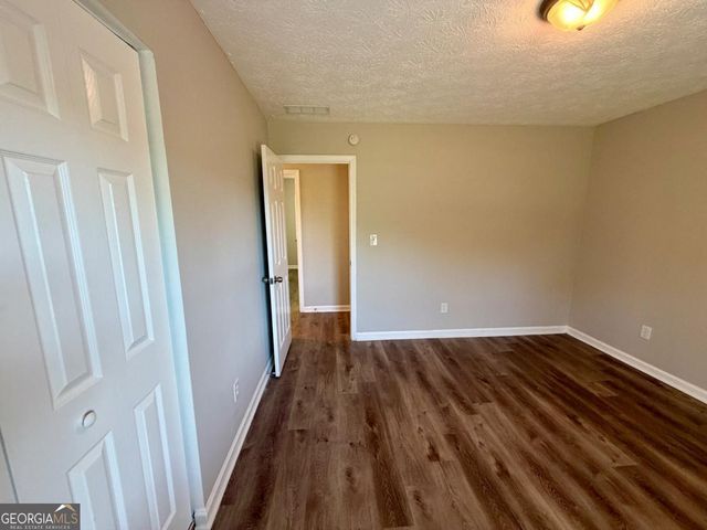 285 Lakeshore Drive, Stockbridge, GA 30281