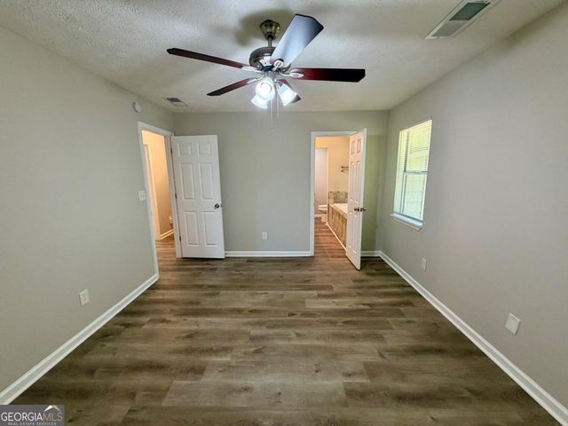 285 Lakeshore Drive, Stockbridge, GA 30281