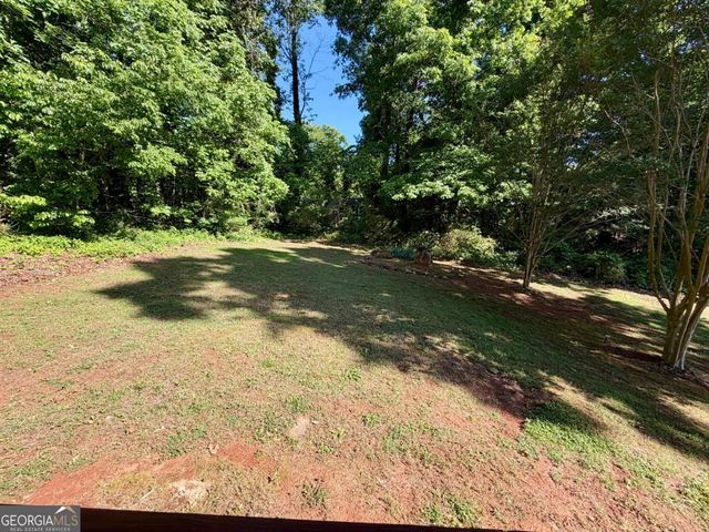 285 Lakeshore Drive, Stockbridge, GA 30281