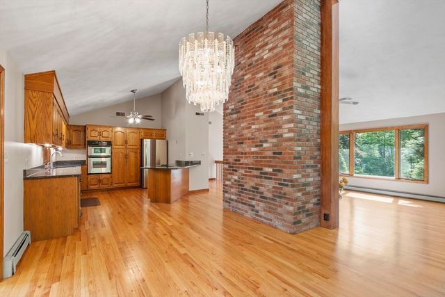 4 Douglas Avenue, Wilmington, MA 01887