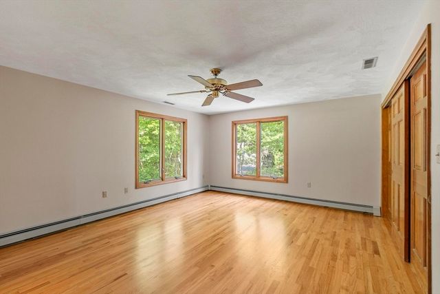 4 Douglas Avenue, Wilmington, MA 01887