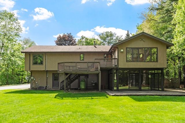 4 Douglas Avenue, Wilmington, MA 01887