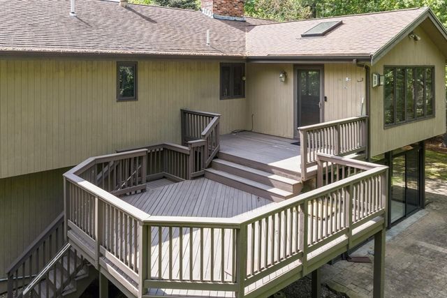 4 Douglas Avenue, Wilmington, MA 01887