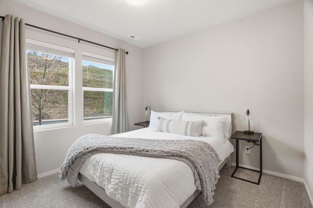 20659 E Valley Vista Dr, Liberty Lake, WA 99019