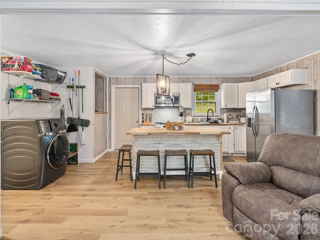 1030 Hughes Gap Road, Bakersville, NC 28705