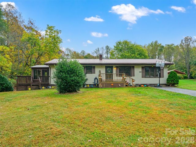 1030 Hughes Gap Road, Bakersville, NC 28705