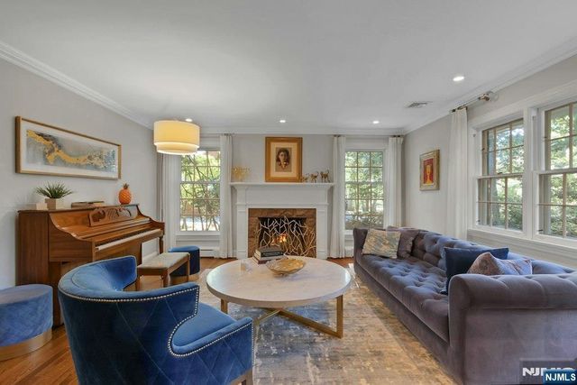 42 Warren Lane, Alpine, NJ 07620