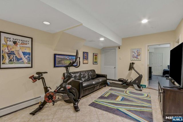 42 Warren Lane, Alpine, NJ 07620