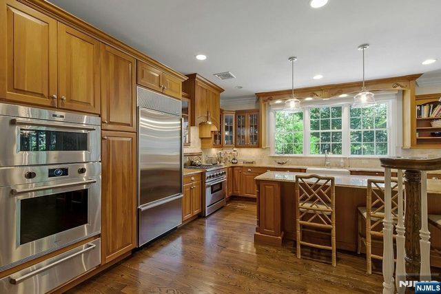 42 Warren Lane, Alpine, NJ 07620