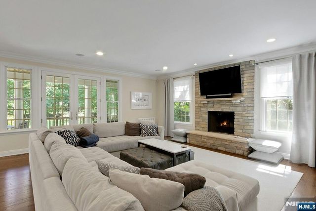 42 Warren Lane, Alpine, NJ 07620
