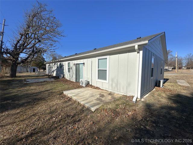 28 Country Club Drive, Canadian, OK 74425