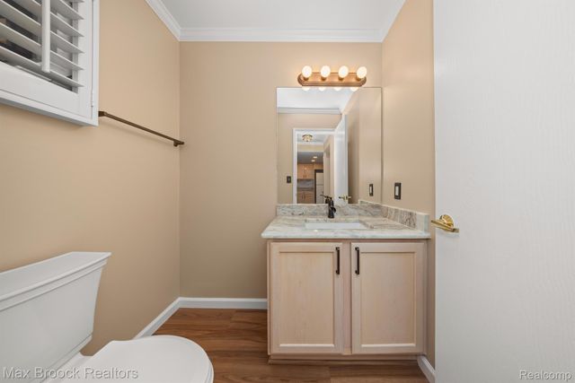 5605 DRAKE HOLLOW Drive W Unit 41, West Bloomfield Charter Township, MI 48322
