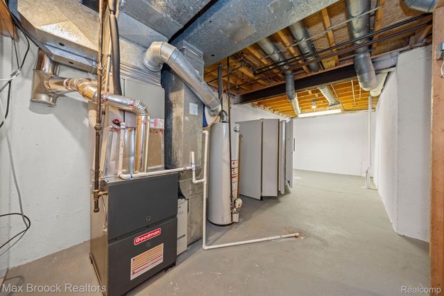 5605 DRAKE HOLLOW Drive W Unit 41, West Bloomfield Charter Township, MI 48322