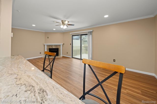 5605 DRAKE HOLLOW Drive W Unit 41, West Bloomfield Charter Township, MI 48322