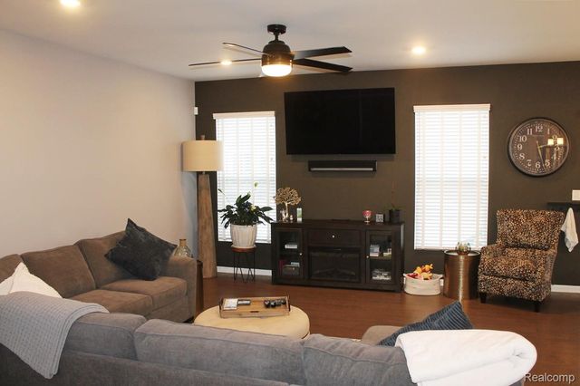 3761 Park Creek Lane, Canton Charter Township, MI 48188