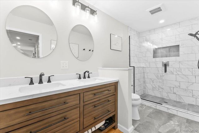 24280 Ridgedale Street, Oak Park, MI 48237