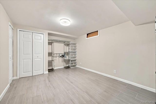 24280 Ridgedale Street, Oak Park, MI 48237