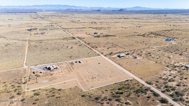 564 W Knox Street, Pearce, AZ 85625