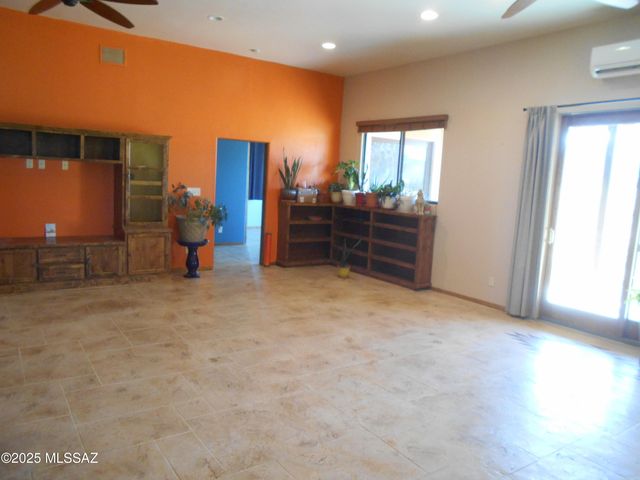 564 W Knox Street, Pearce, AZ 85625