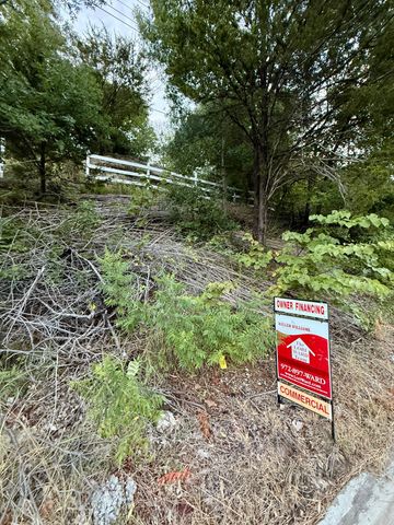 7225 Scyene Road, Dallas, TX 75227