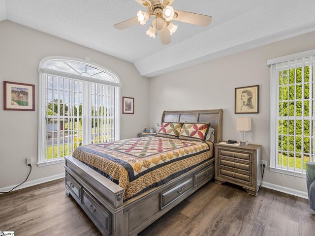 121 Lewis Burnett Drive, Boiling Springs, SC 29316